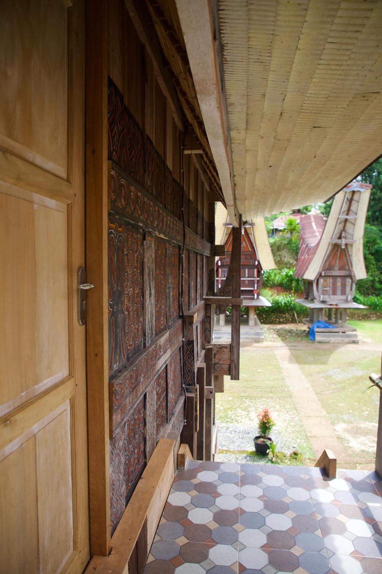 Authentique Homestay Рантепао Экстерьер фото